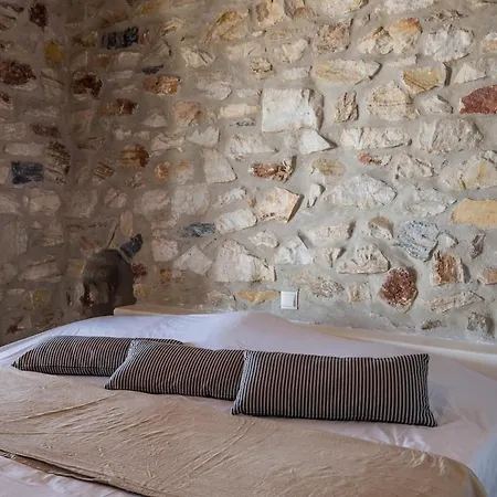 Cornelia * Αλυκή