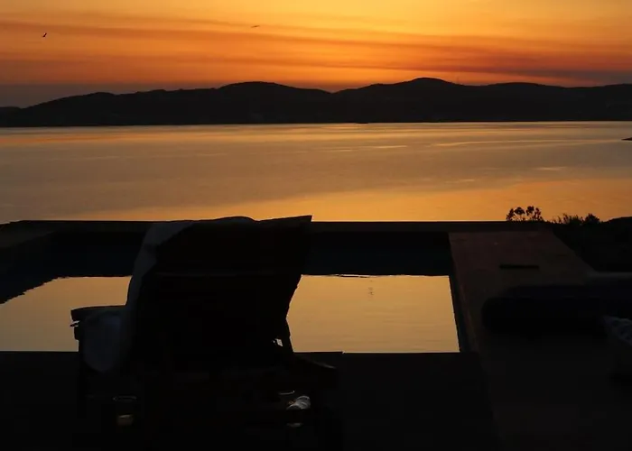 Cornelia Villa Alikí